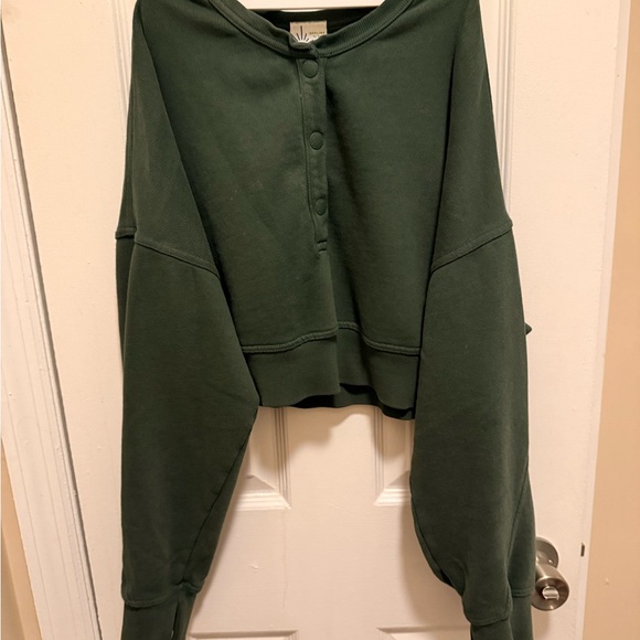 aerie Tops - “Offline” by Aerie (American Eagle) Forest Green Crop Sweatshirt